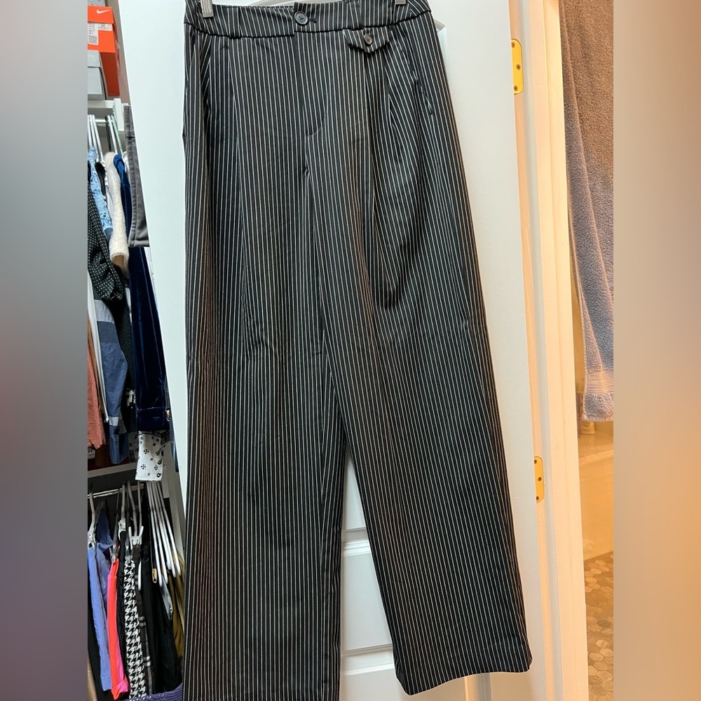 NWOT Women’s A New Day pinstripe wide leg pants - size 4